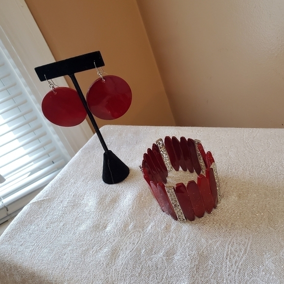 Bracelet and Earrings set red/silvertone - Picture 1 of 6